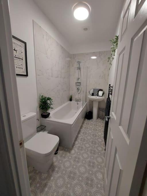 Cosy Home In Barnsley Centre 外观 照片